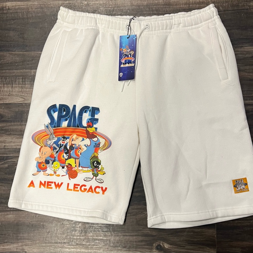 Men’s White Space Jam Shorts new with tags